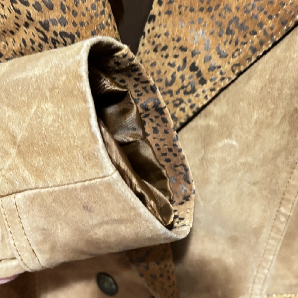 Authentic Adler Leather Jacket short waisted w/animal print & padded shoulders - Picture 9 of 16